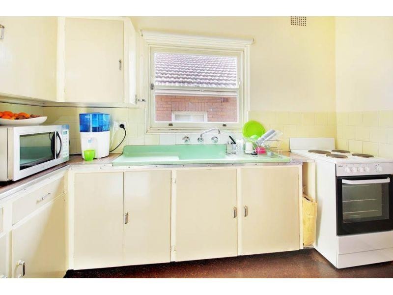 18 Anderson Street, Westmead NSW 2145