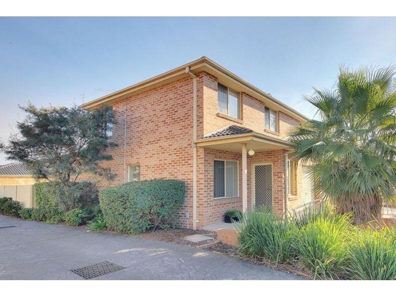 2/1-3 Hampden Road, South Wentworthville NSW 2145