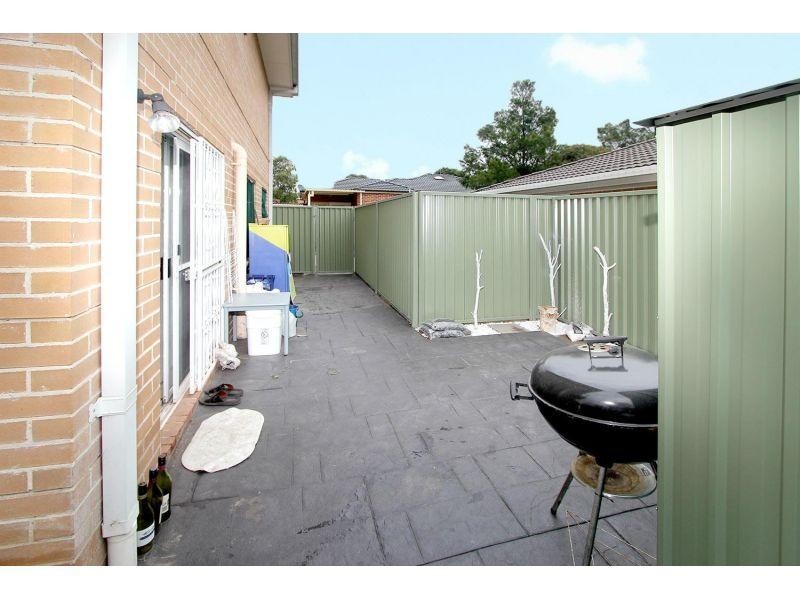2/131 Toongabbie Road, Toongabbie NSW 2146