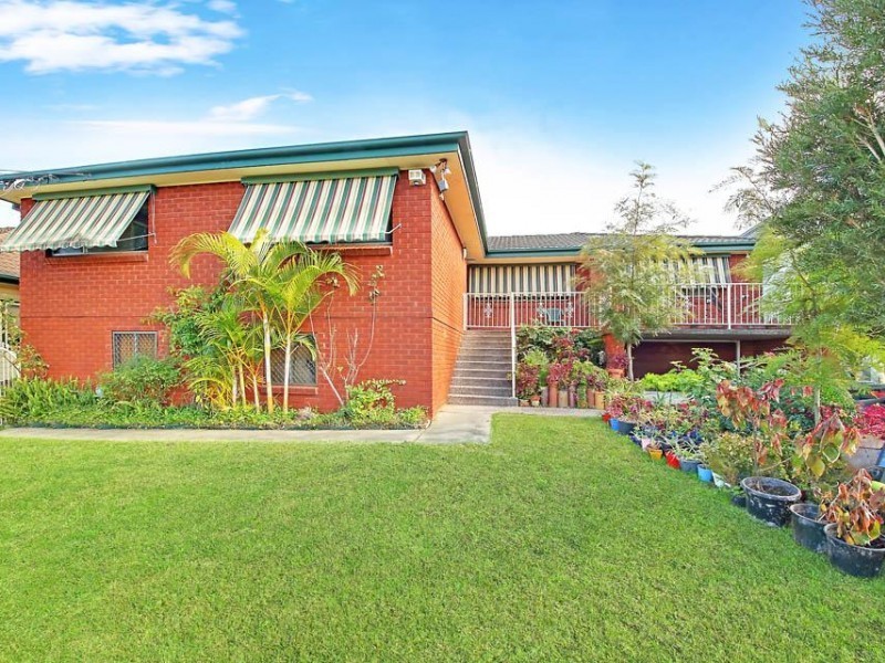 30 Bringelly Avenue, Pendle Hill NSW 2145