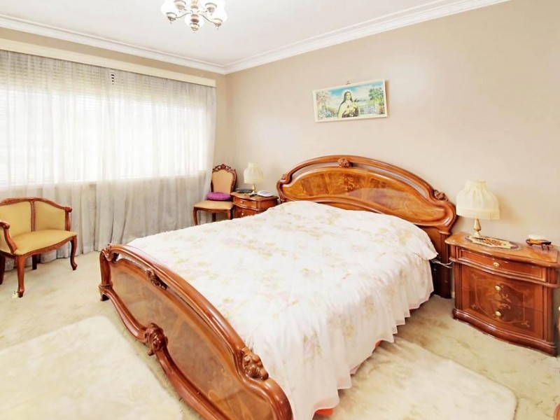 61 Braeside Road, Greystanes NSW 2145