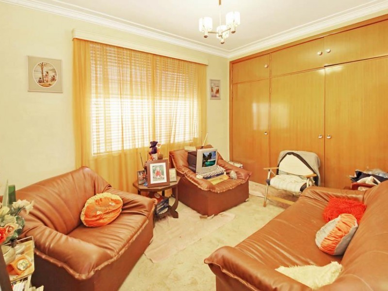 61 Braeside Road, Greystanes NSW 2145