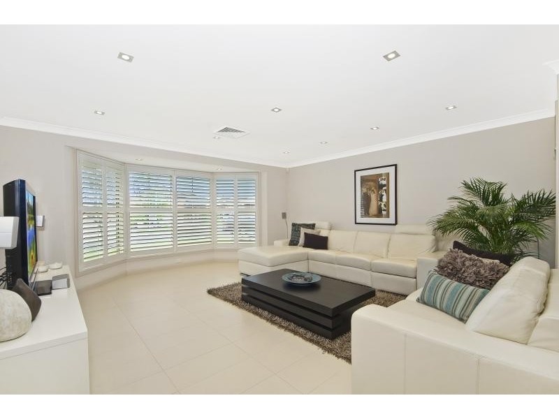 11 Yarra Place, Prestons NSW 2170