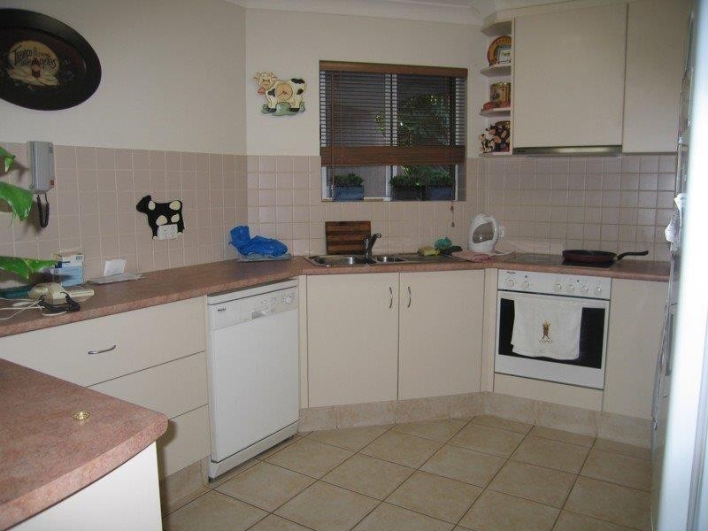 19 Heath, Southport QLD 4215