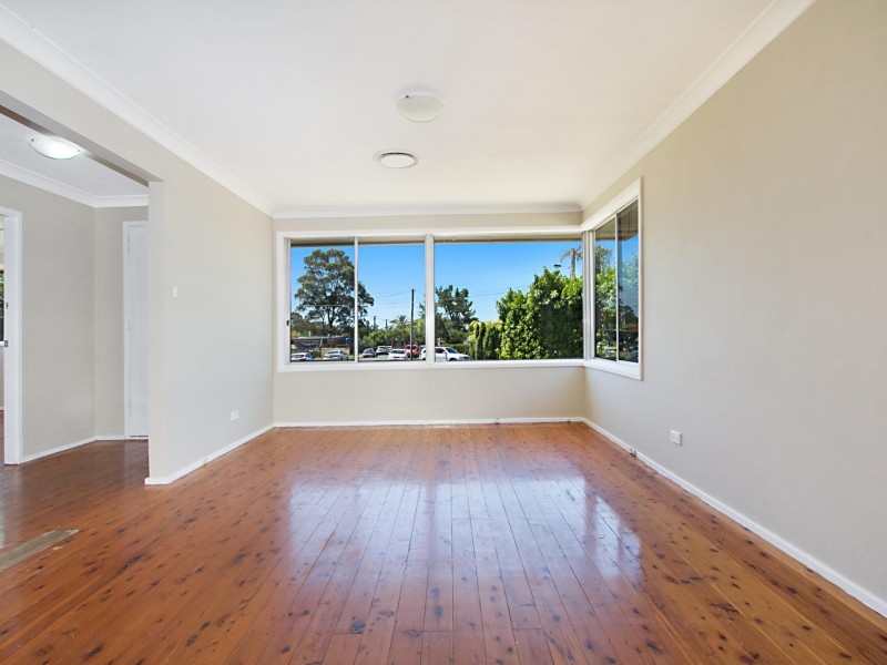 6 Huxley Place, Colyton NSW 2760