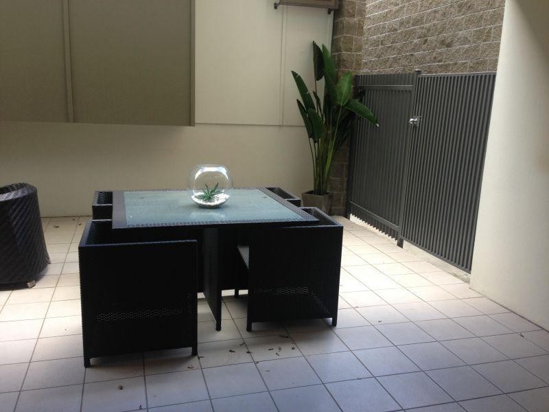 1013/18 Manning Street, Milton QLD 4064