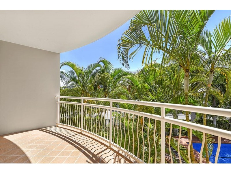 142 Stanhill Drive, Chevron Island QLD 4217