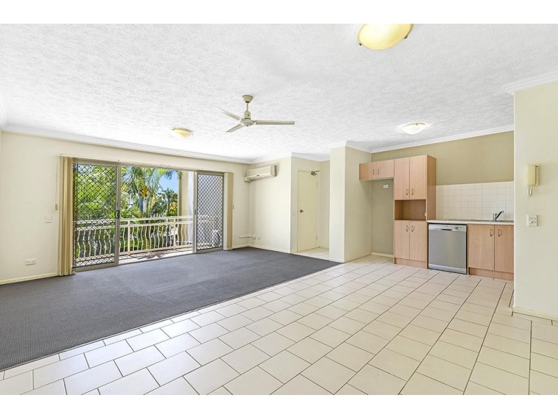 142 Stanhill Drive, Chevron Island QLD 4217