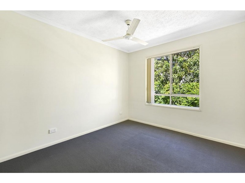 142 Stanhill Drive, Chevron Island QLD 4217