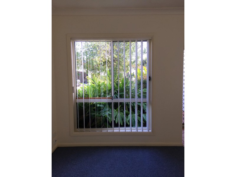 34 Albicore Street, Mermaid Waters QLD 4218