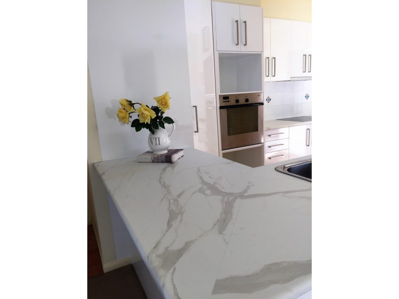 34 Albicore Street, Mermaid Waters QLD 4218