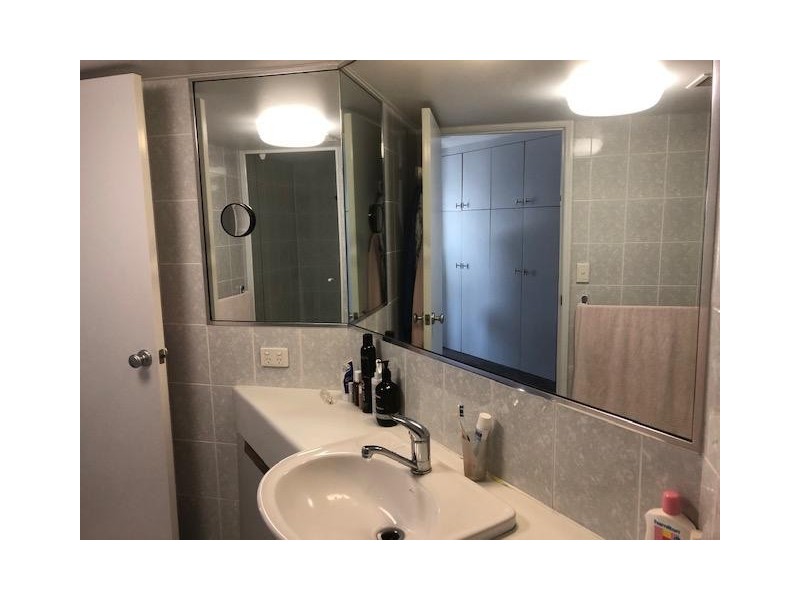 72 Macquarie Street, St Lucia QLD 4067