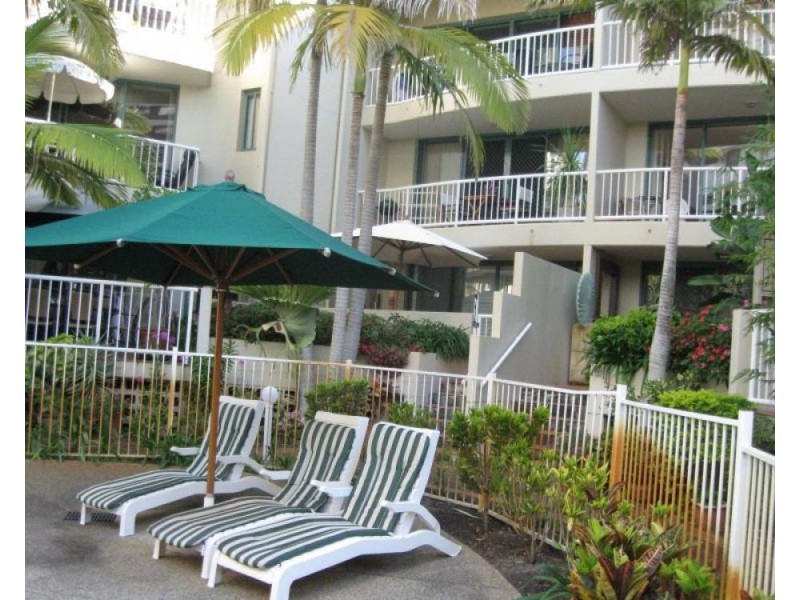 26/13 Montgomery Avenue, Main Beach QLD 4217