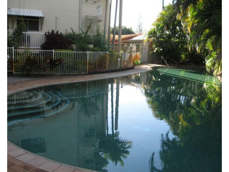 26/13 Montgomery Avenue, Main Beach QLD 4217