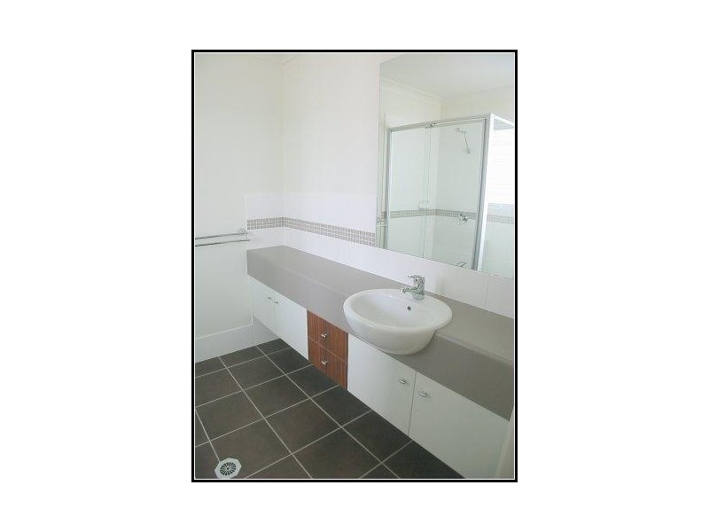 C/2 Catalina Way, Upper Coomera QLD 4209