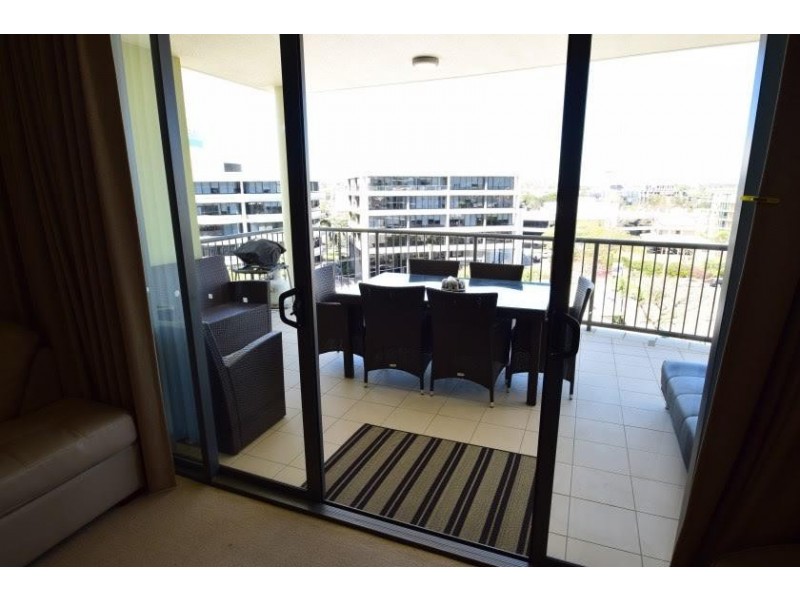 1096/18 Manning Street, Milton QLD 4064