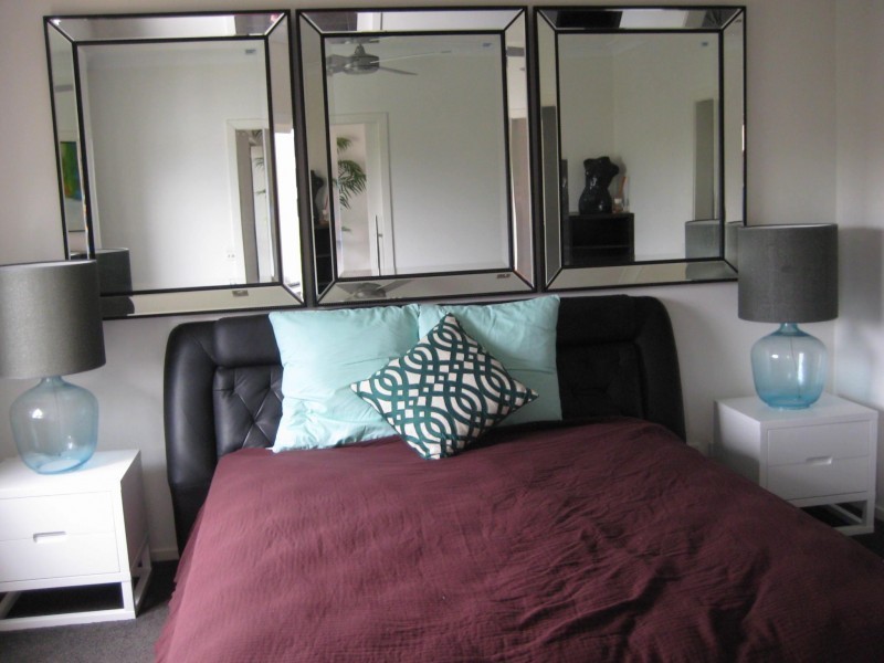 24 Slatyer Avenue, Bundall QLD 4217