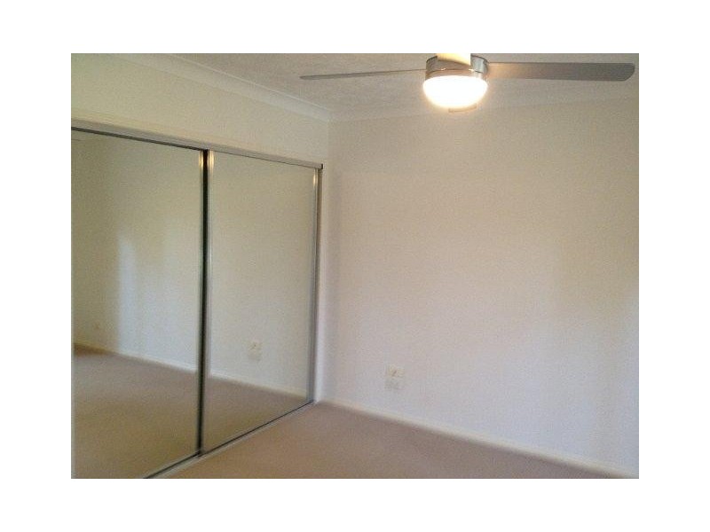 8/6 Fifth Avenue, Burleigh Heads QLD 4220