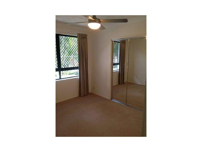 8/6 Fifth Avenue, Burleigh Heads QLD 4220