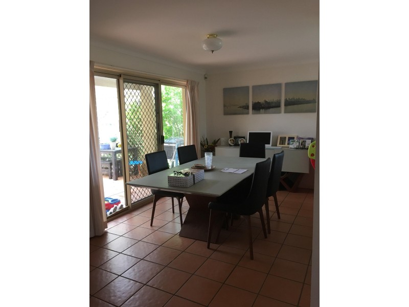 A @/152 Palm Meadows Drive, Carrara QLD 4211
