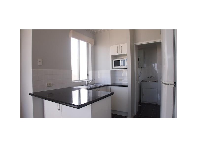 7/5 Woodroffe Avenue, Main Beach QLD 4217