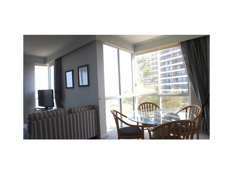 7/5 Woodroffe Avenue, Main Beach QLD 4217