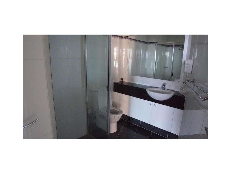 7/5 Woodroffe Avenue, Main Beach QLD 4217