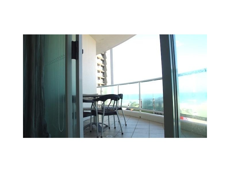 7/5 Woodroffe Avenue, Main Beach QLD 4217