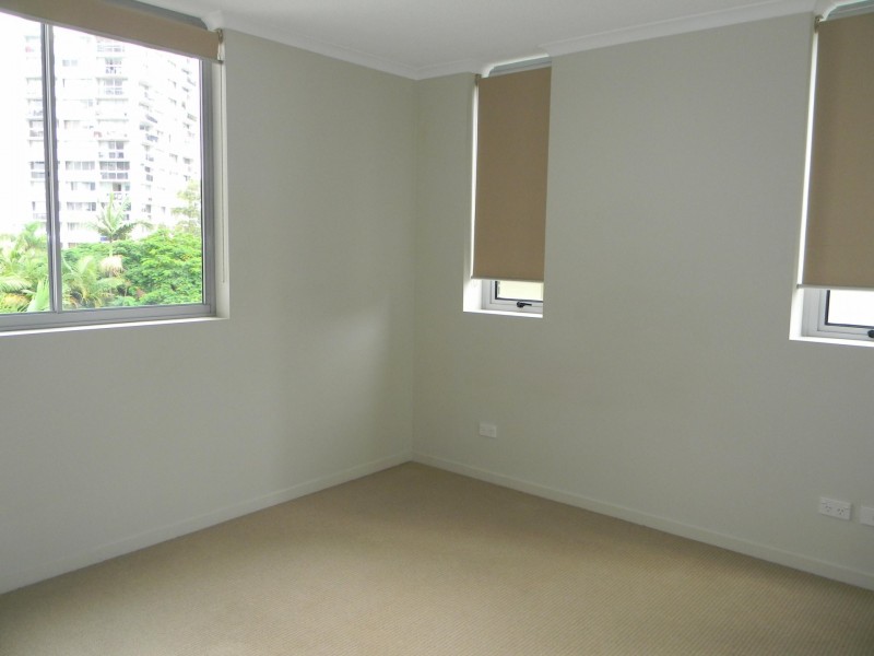 21 Cypress Avenue, Surfers Paradise QLD 4217