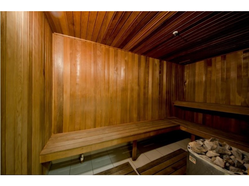 21 Cypress Avenue, Surfers Paradise QLD 4217