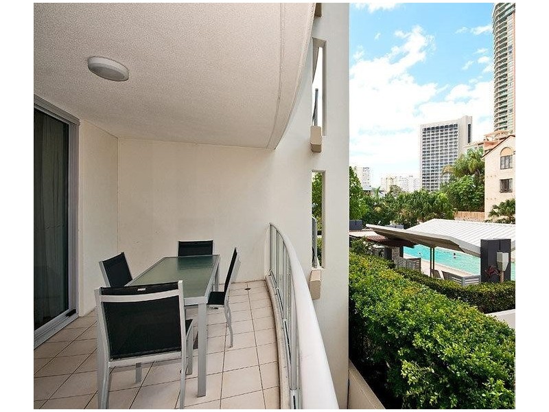 26/21 Cypress Avenue, Surfers Paradise QLD 4217