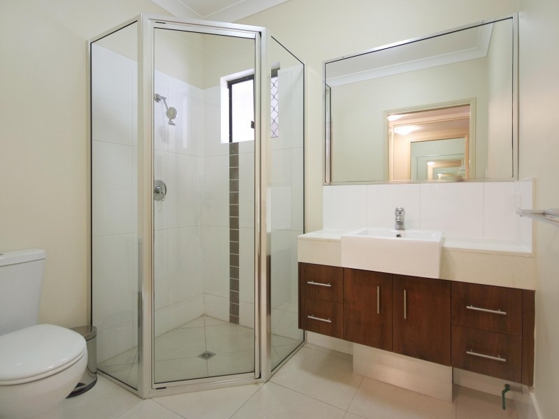 27/1-15 Robson St, Kanimbla QLD 4870