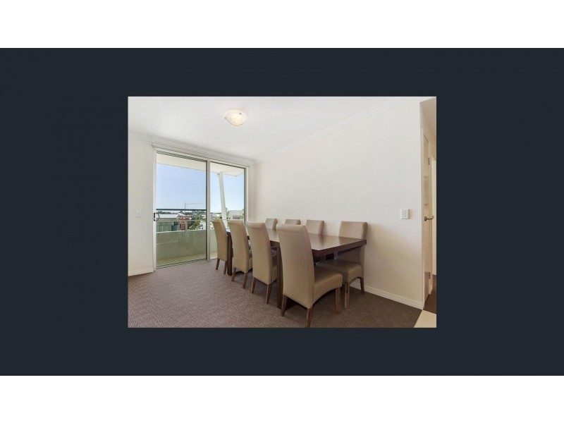 Apartment 38/1 Lakefront Crescent, Varsity Lakes QLD 4227