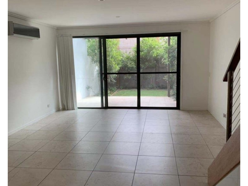 @ Parnell Blv, Robina QLD 4226