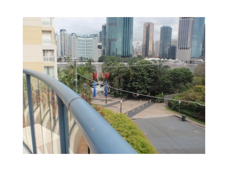 11/321 Main Street, Kangaroo Point QLD 4169