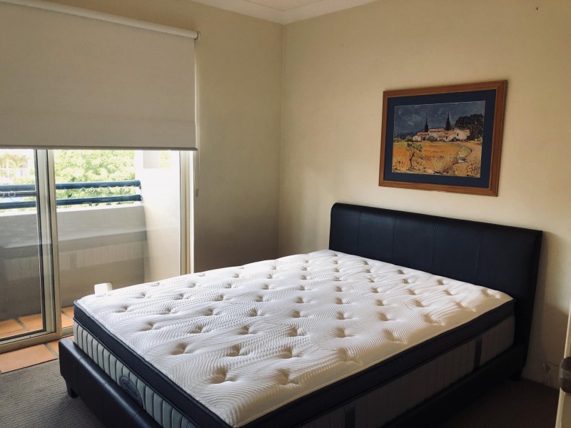 10-14 Purli Street, Chevron Island QLD 4217