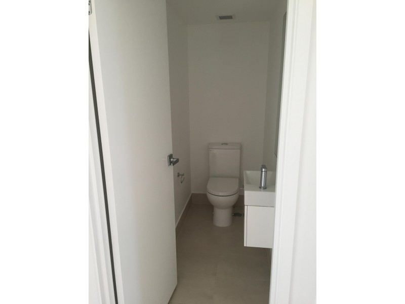 @ Parnell Blv, Robina QLD 4226