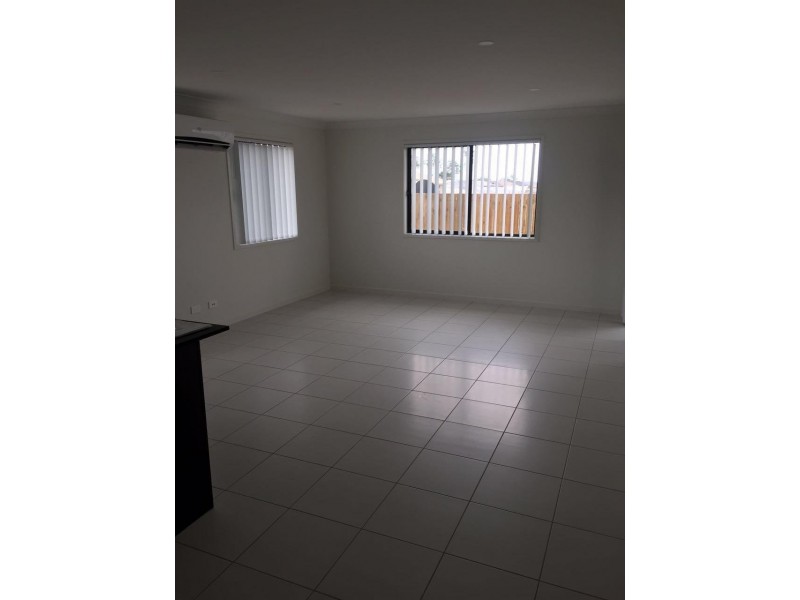 @ Flora Terrace, Pimpama QLD 4209