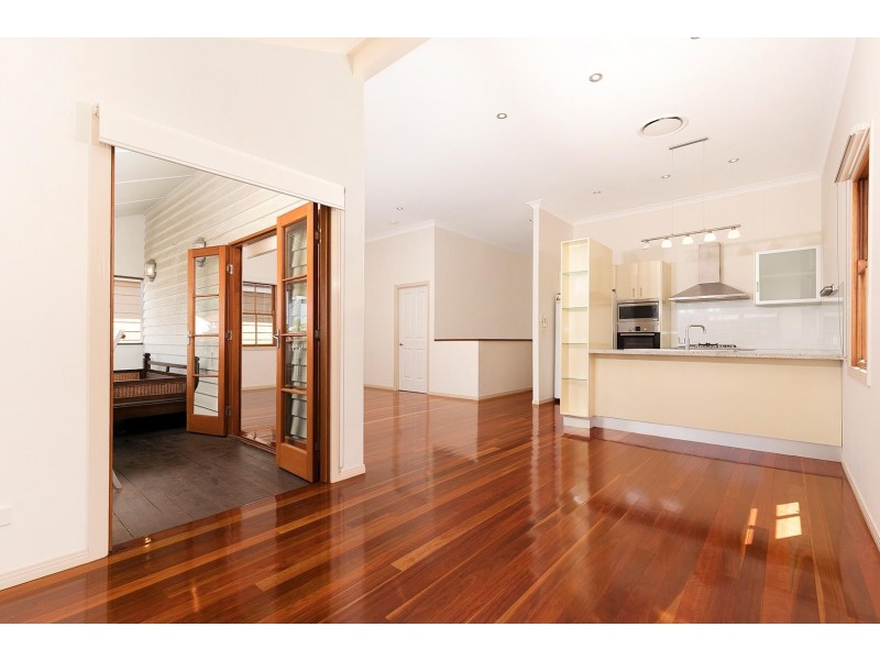 226 ARTHUR STREET, Teneriffe QLD 4005