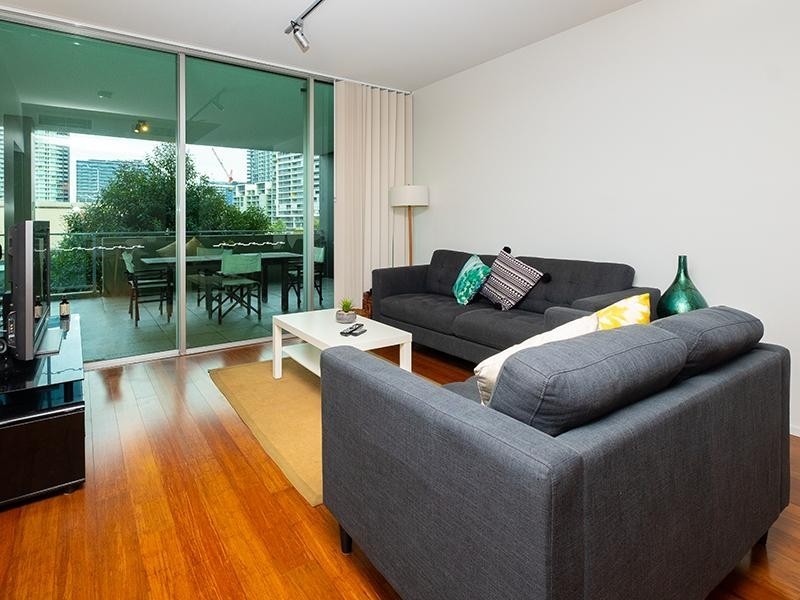 20 Newstead Terrace, Newstead QLD 4006