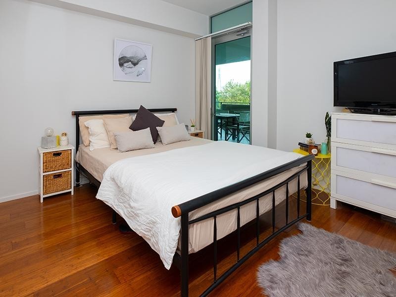 20 Newstead Terrace, Newstead QLD 4006