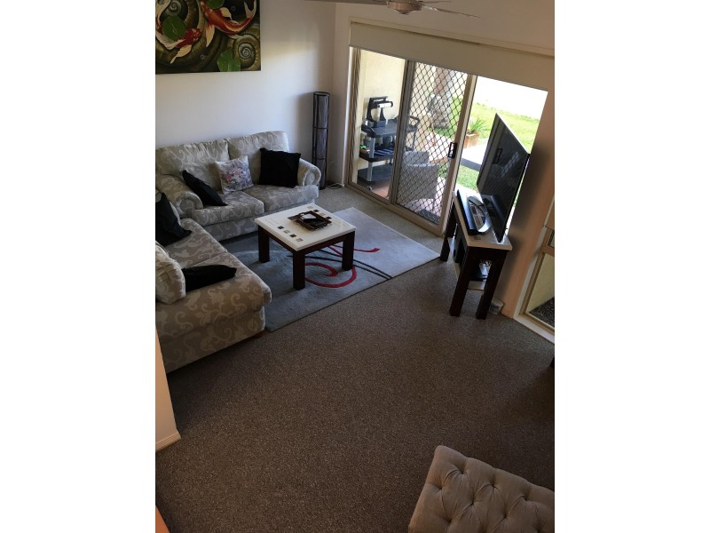 B @/152 Palm Meadows Drive, Carrara QLD 4211