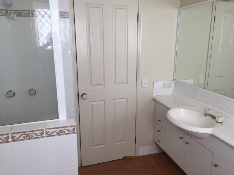 120 Uxbridge Steet, Grange QLD 4051