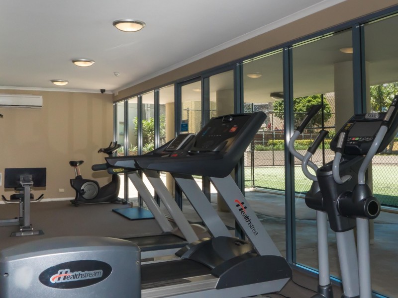 Apartment/1 Ocean Street, Burleigh Heads QLD 4220