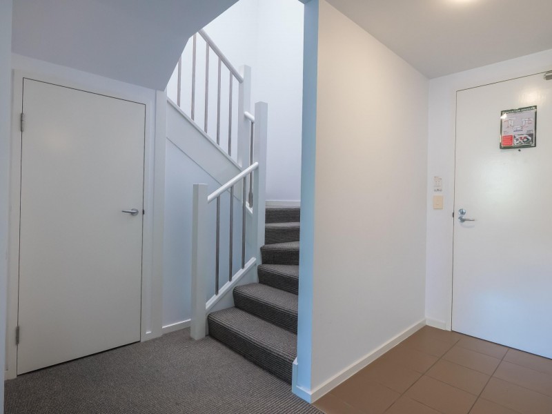 1 Ocean Street, Burleigh Heads QLD 4220