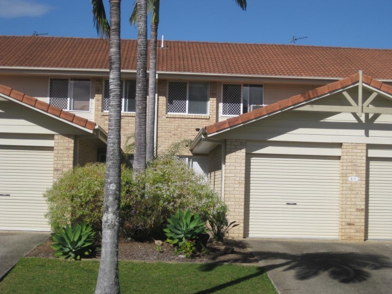 13 BOWDEN STREET, Nerang QLD 4211