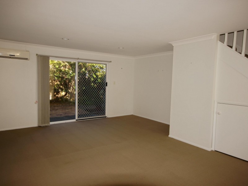 13 BOWDEN STREET, Nerang QLD 4211