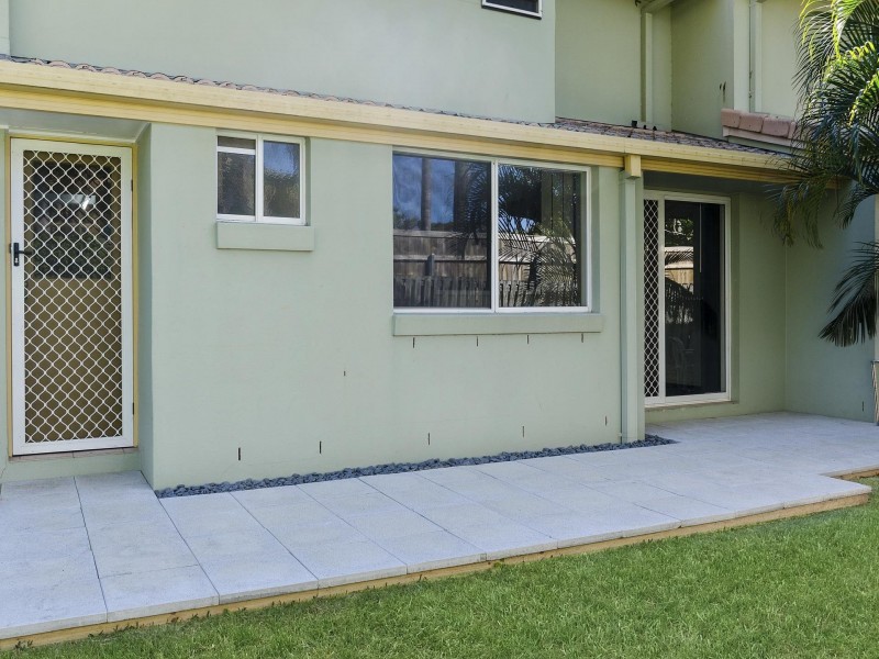 Unit 197/215 Cottesloe, Mermaid Waters QLD 4218