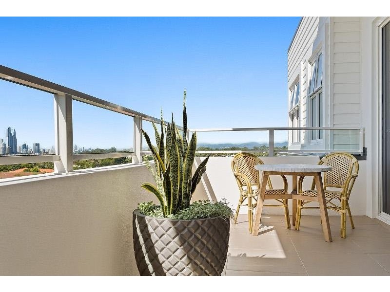 702/8 Waverley St, Southport QLD 4215