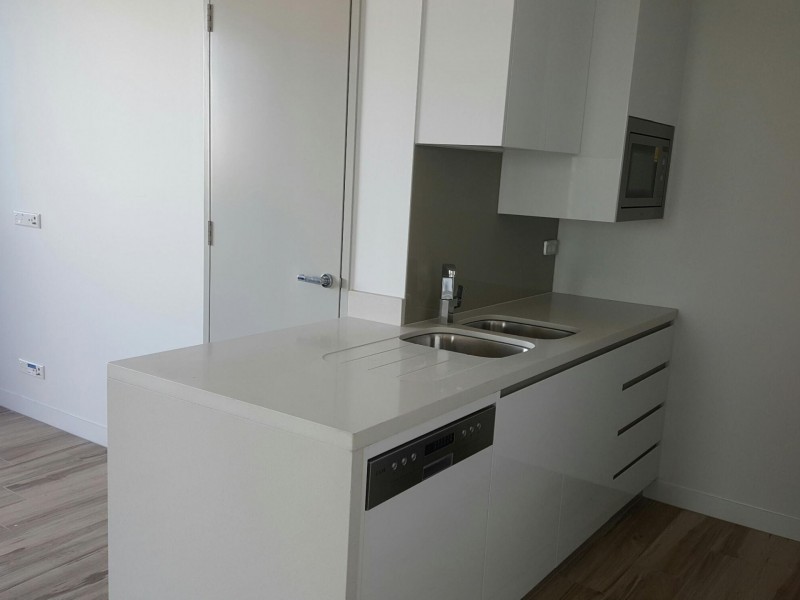@/2 Como Street, Southport QLD 4215